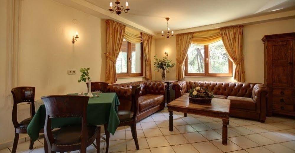 Garni-Hotel Kranich Poczdam Zewnętrze zdjęcie