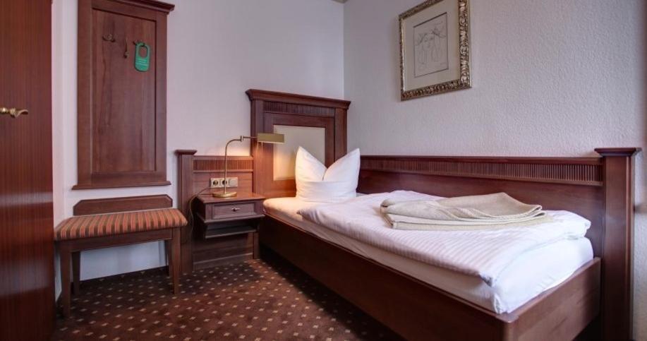 Garni-Hotel Kranich Poczdam Zewnętrze zdjęcie