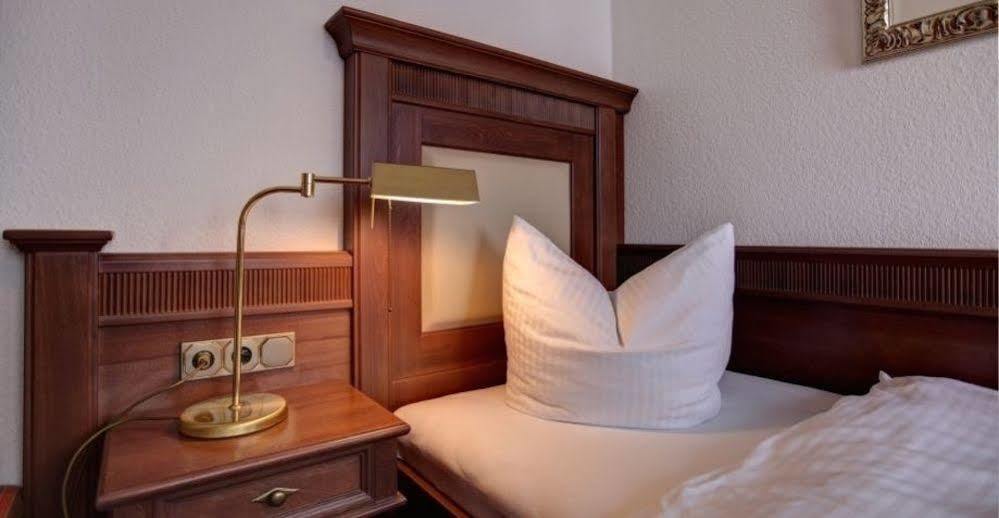 Garni-Hotel Kranich Poczdam Zewnętrze zdjęcie